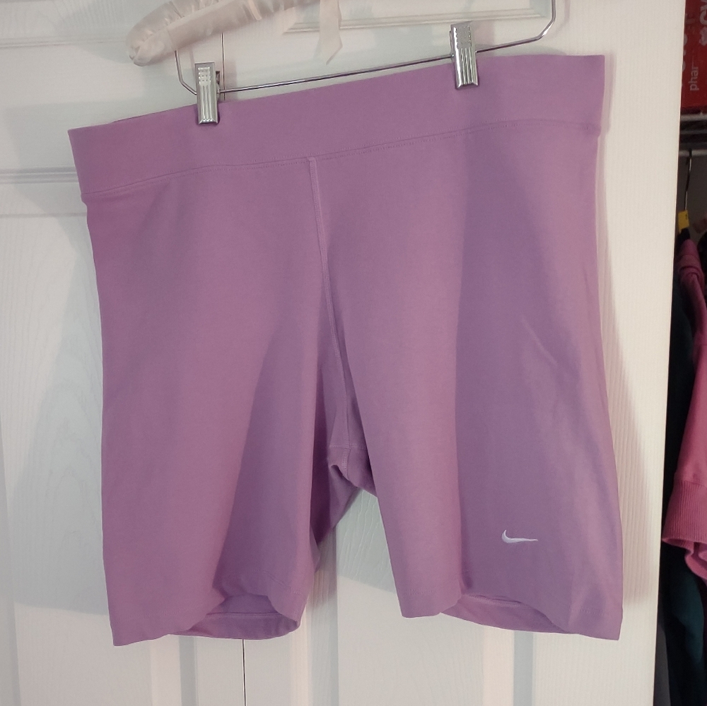Nike Purple High-Rise Graphic Bike Shorts 1X Excellent Unworn Condition